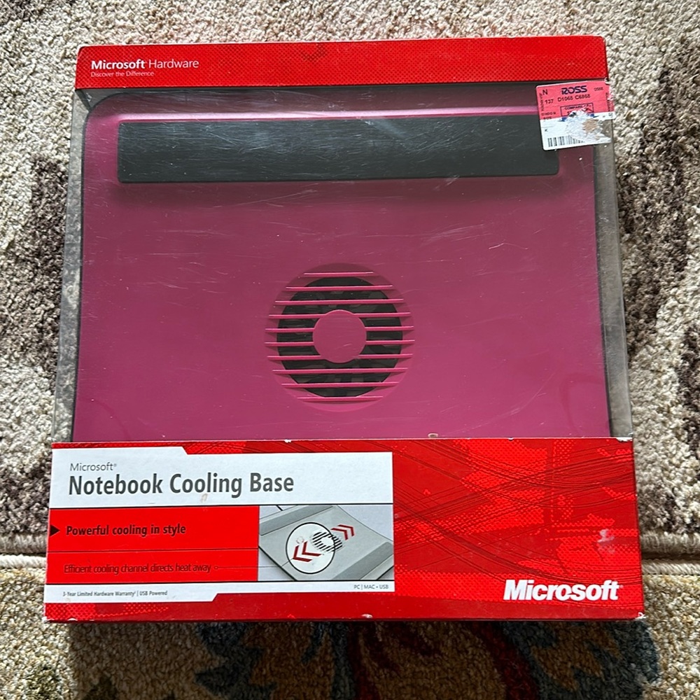 Cooling pad for lap tops